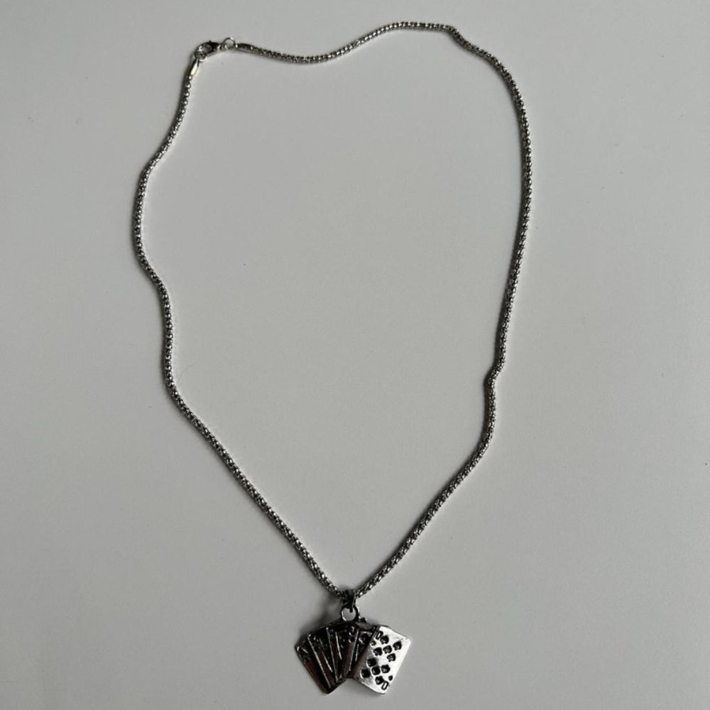 Y2K 2000s vintage style card stack grunge goth silver necklace - Picture 4 of 7